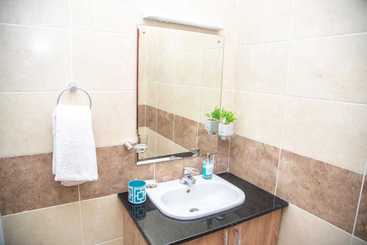 ניירובי West Suites Sherry Homes מראה חיצוני תמונה